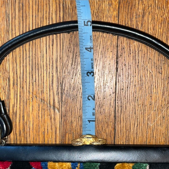 Vintage Tapestry Carpet Bag Purse Colorful Floral Medium Size EUC - Picture 7 of 14